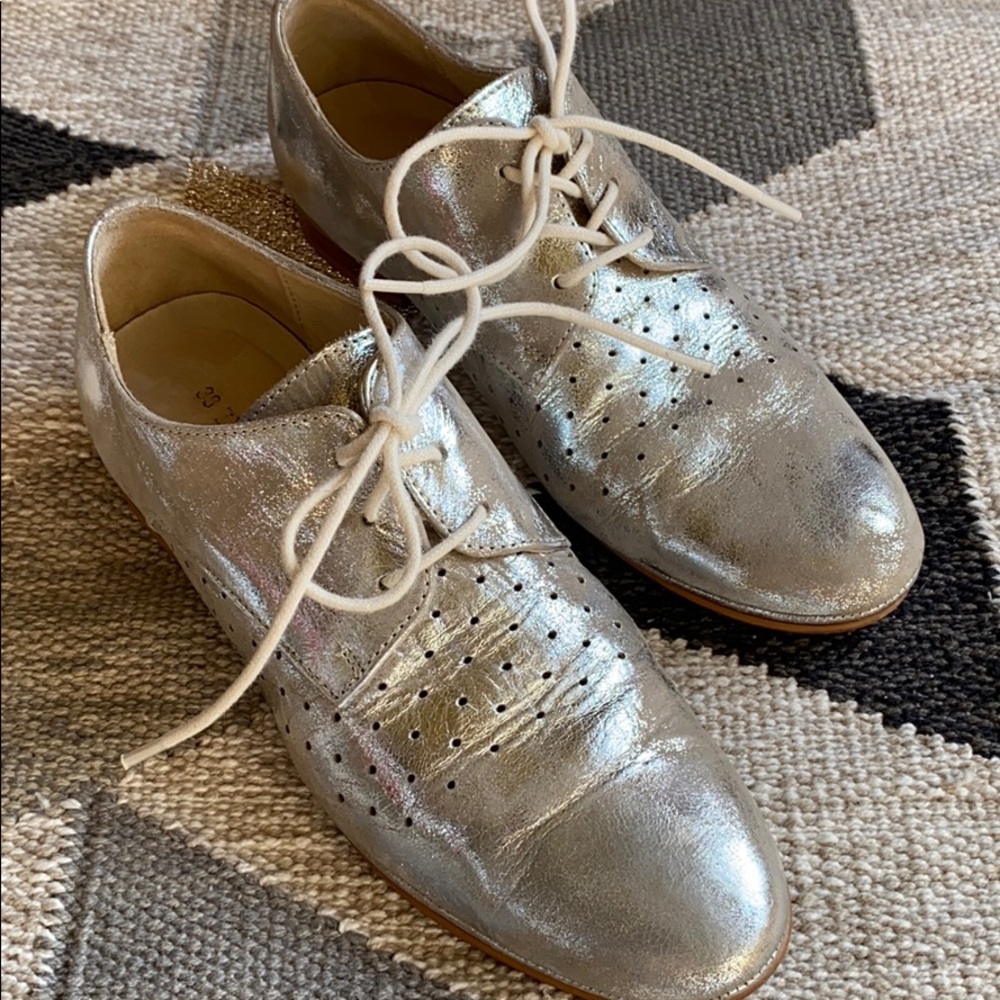 TEN POINTS Metallic Leather Oxfords